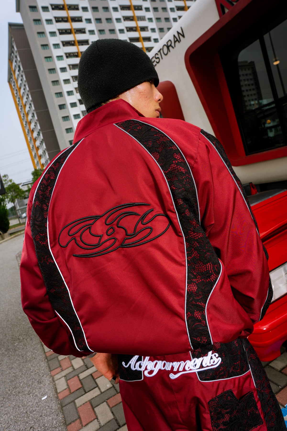 -FLOWERLACES WINDBREAKER