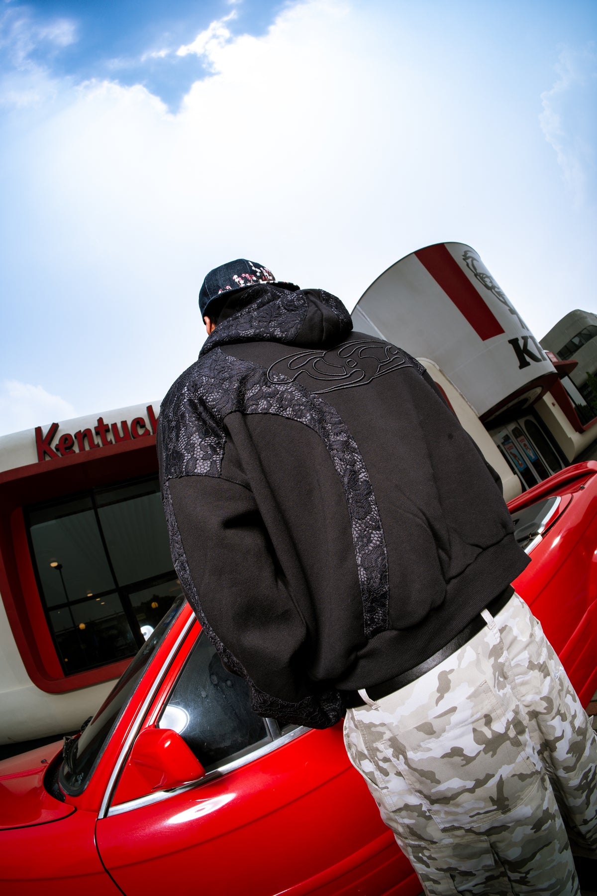 -FLOWERLACES HOODIE