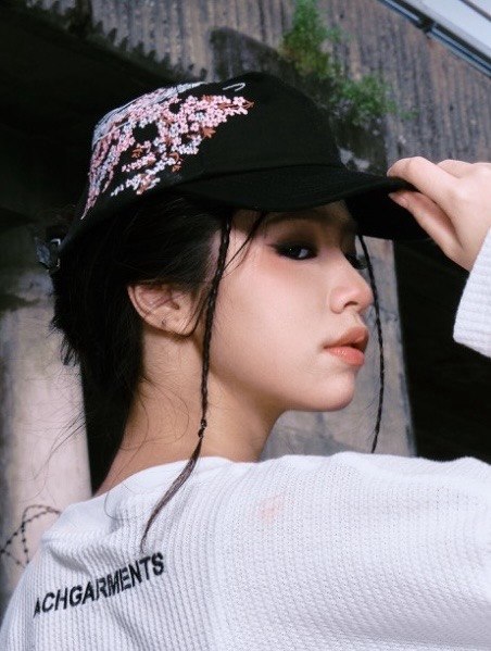 FLORAL CAP COLLECTION